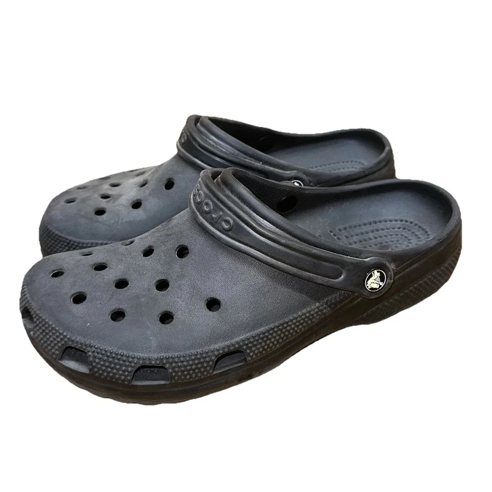 Crocs Clogs Black Unisex Men's 10 /‎ Women's 12 Classic Round Toe Shoes Slip On